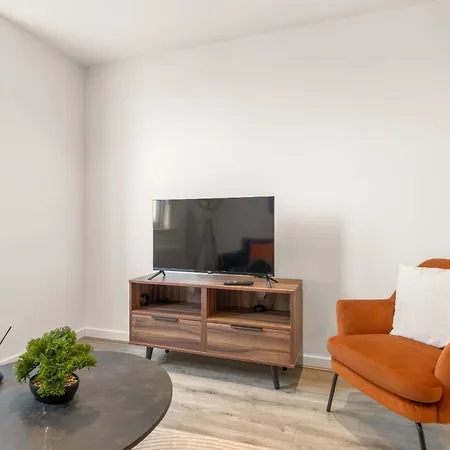 Lovely 1 Bedroom In W Wifi Apartment