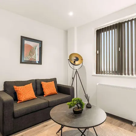 Lovely 1 Bedroom In W Wifi Apartment *