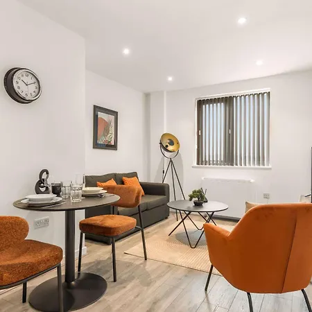 Lovely 1 Bedroom In W Wifi Apartment *